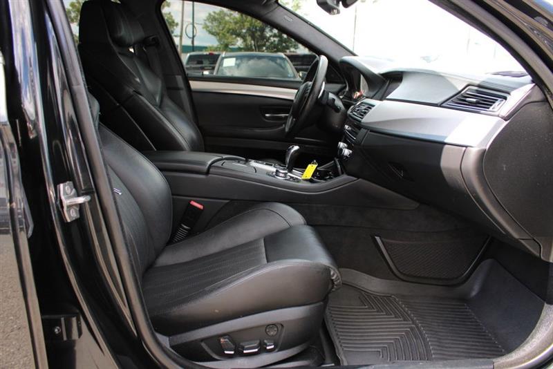 2013 BMW M5 