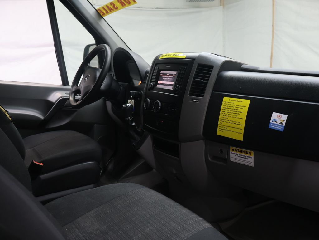 2018 Mercedes-Benz Sprinter Cargo Van Base - Photo 10
