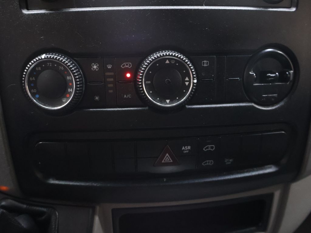 2018 Mercedes-Benz Sprinter Cargo Van Base - Photo 20