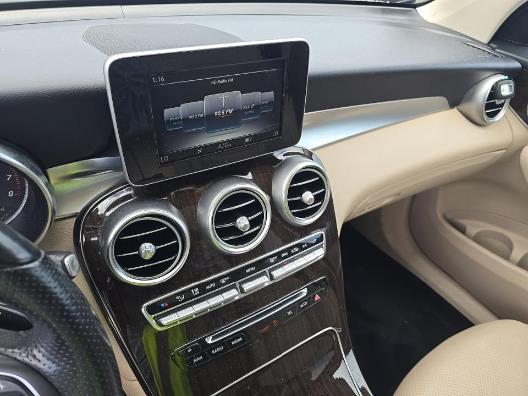 2019 MERCEDES-BENZ GLC GLC 300
