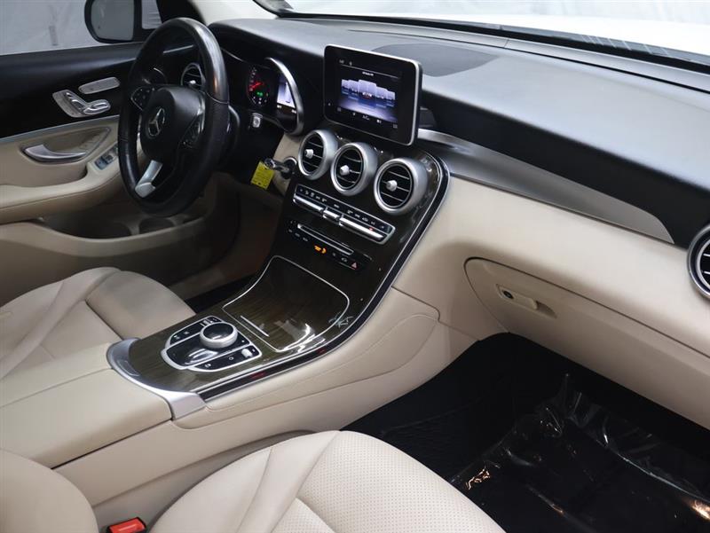 2019 MERCEDES-BENZ GLC GLC 300