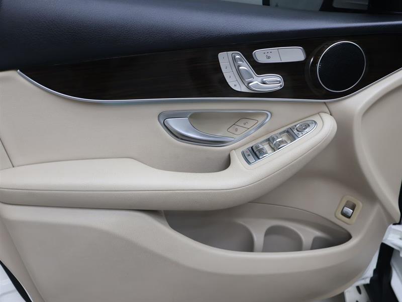 2019 MERCEDES-BENZ GLC GLC 300