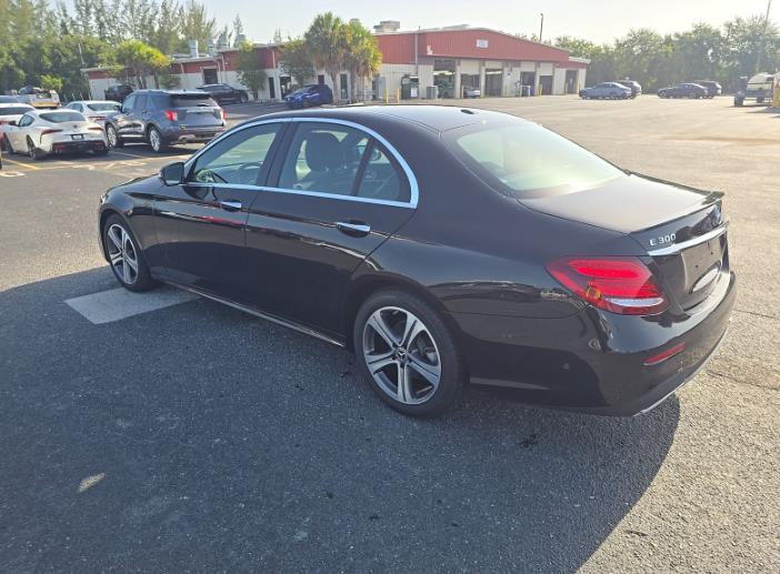 2019 MERCEDES-BENZ E-CLASS E 300