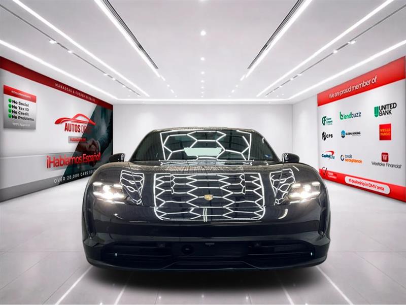 2024 PORSCHE TAYCAN 