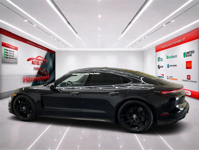 2024 PORSCHE TAYCAN 