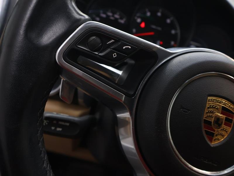2018 PORSCHE CAYENNE 