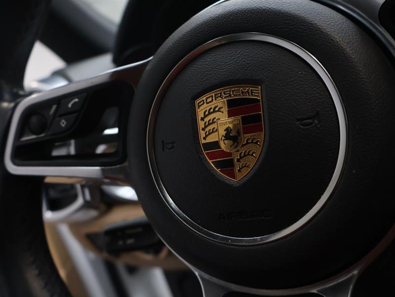 2018 PORSCHE CAYENNE 