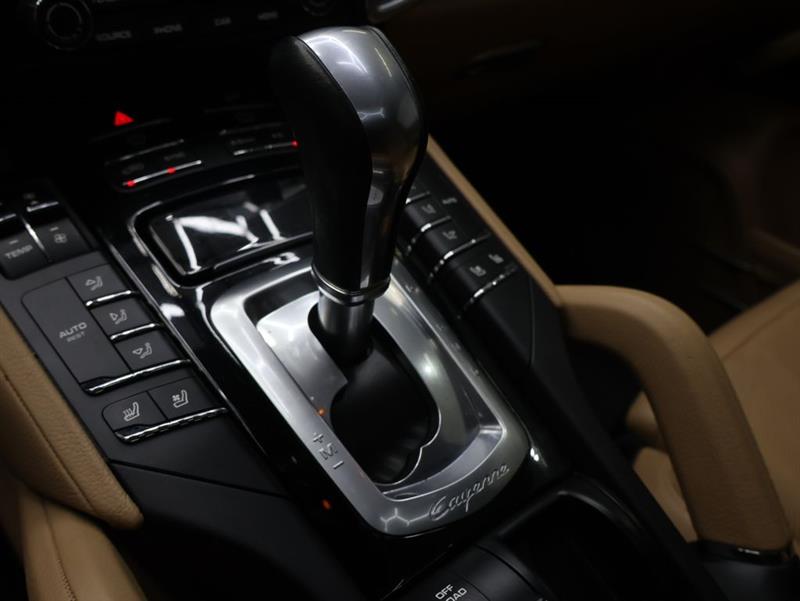 2018 PORSCHE CAYENNE 
