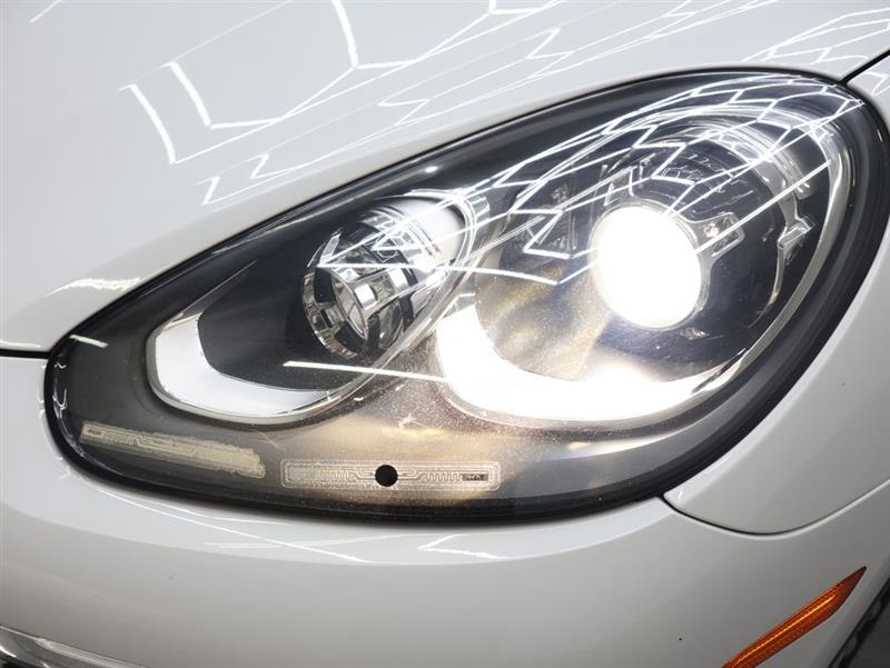 2018 PORSCHE CAYENNE 