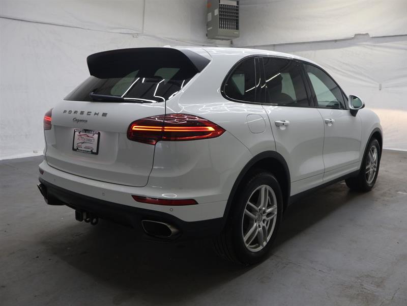 2018 PORSCHE CAYENNE 