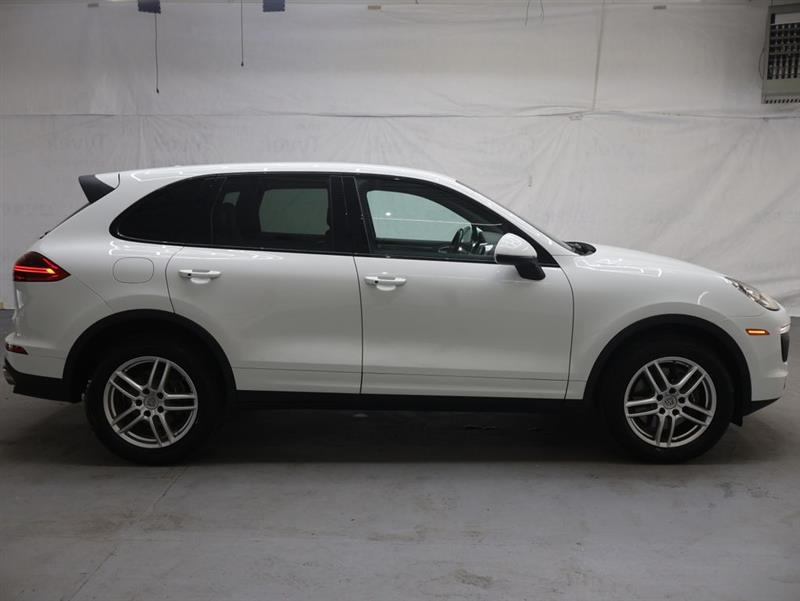 2018 PORSCHE CAYENNE 