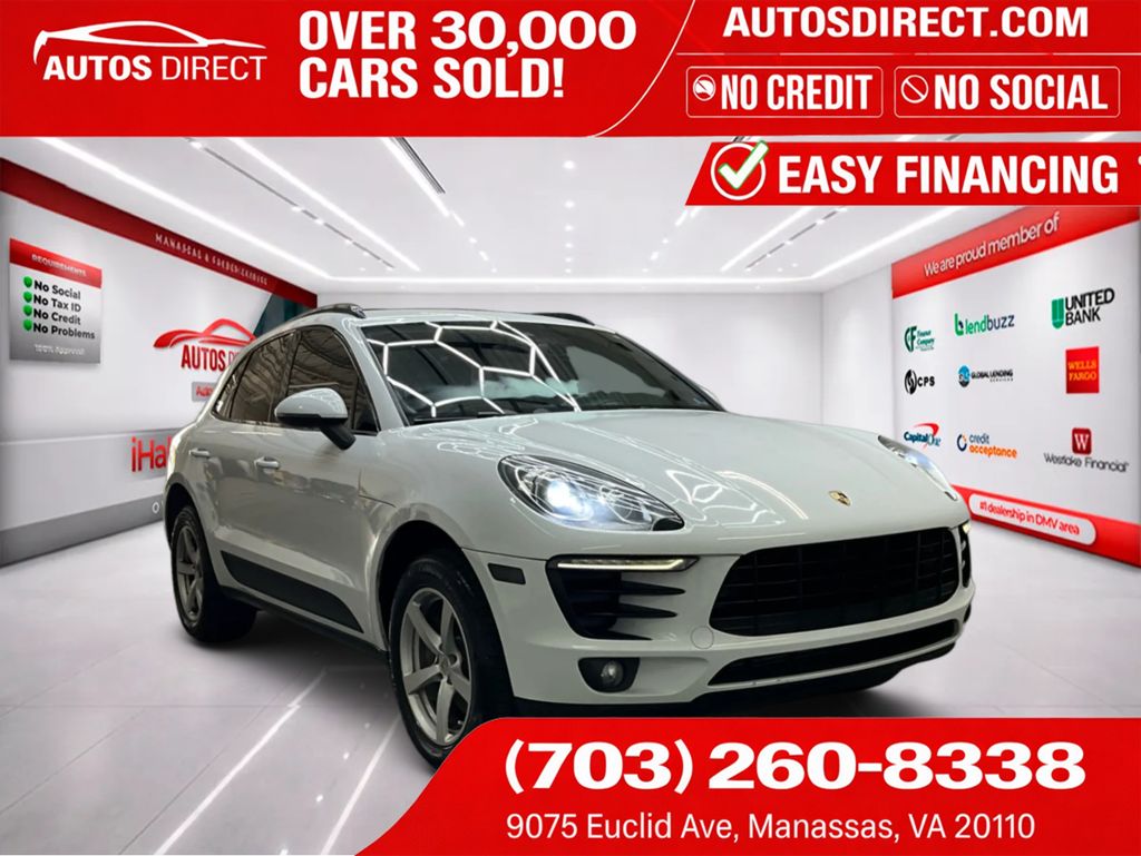 2017 Porsche Macan -'s photo