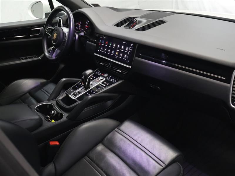 2023 PORSCHE CAYENNE 
