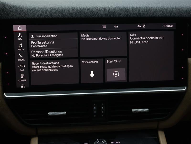 2020 PORSCHE CAYENNE 