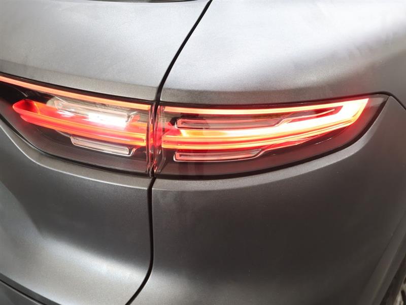 2020 PORSCHE CAYENNE 