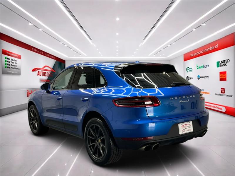 2016 PORSCHE MACAN S
