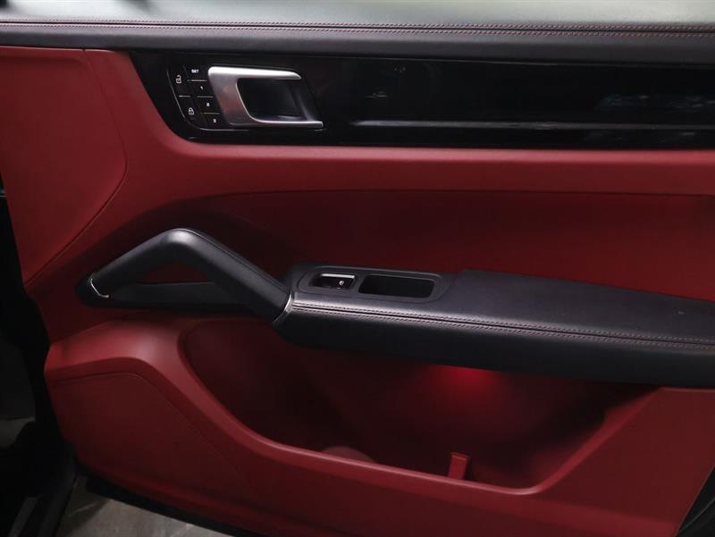 2021 PORSCHE CAYENNE S