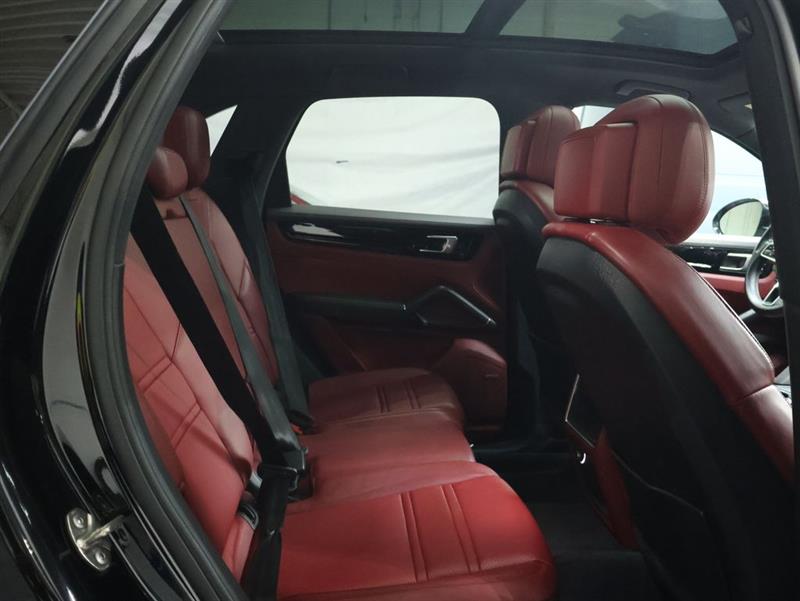 2021 PORSCHE CAYENNE S