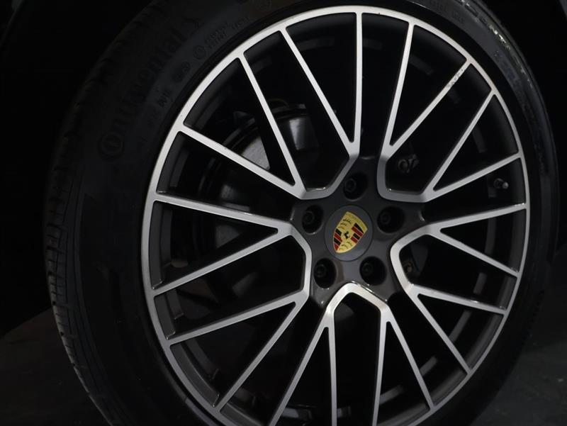 2021 PORSCHE CAYENNE S
