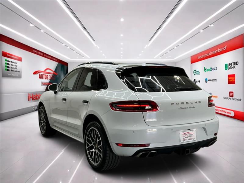2017 PORSCHE MACAN TURBO