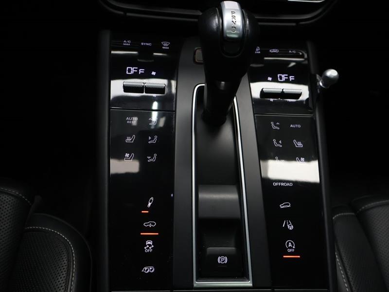 2023 PORSCHE MACAN GTS