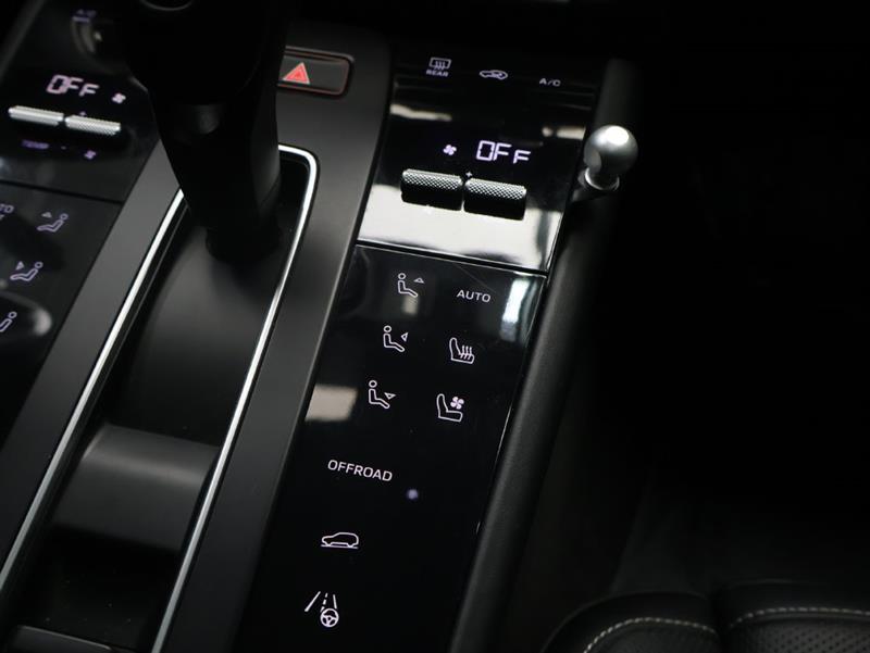 2023 PORSCHE MACAN GTS