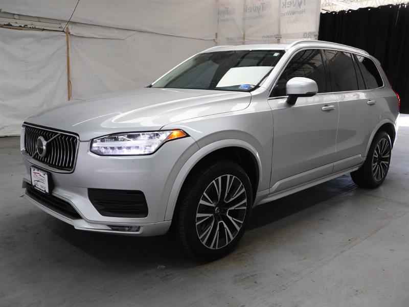2020 VOLVO XC90 MOMENTUM