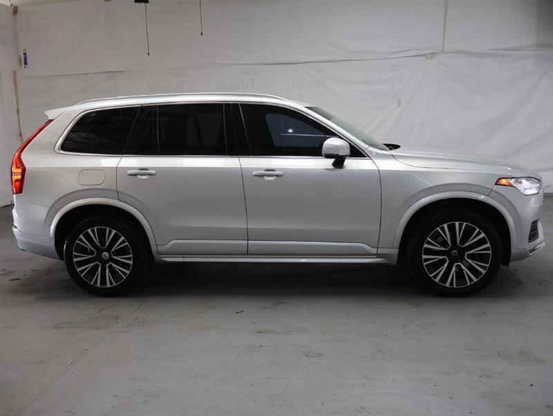 2020 VOLVO XC90 MOMENTUM