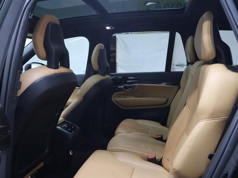 2018 VOLVO XC90 MOMENTUM