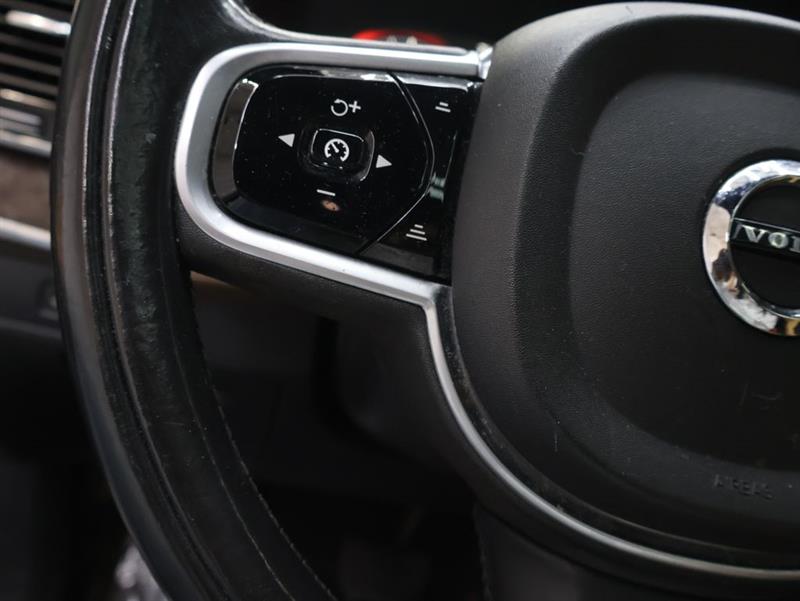 2018 VOLVO XC90 MOMENTUM
