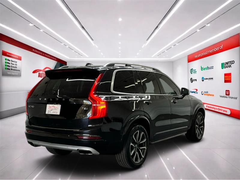 2018 VOLVO XC90 MOMENTUM