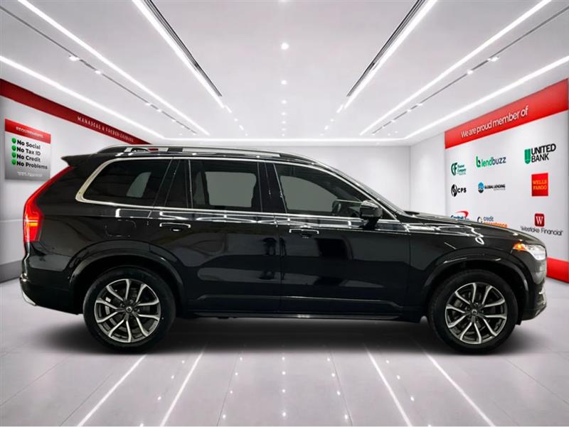 2018 VOLVO XC90 MOMENTUM