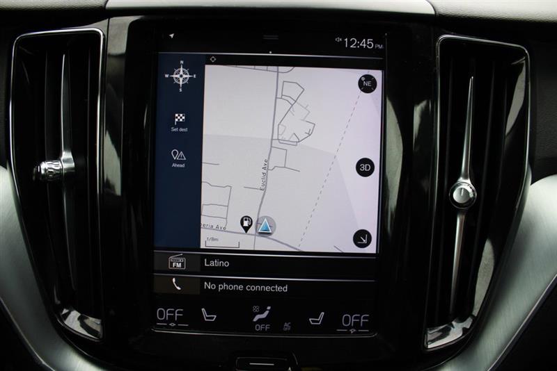2018 VOLVO XC60 MOMENTUM