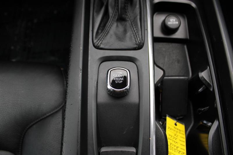 2018 VOLVO XC60 MOMENTUM