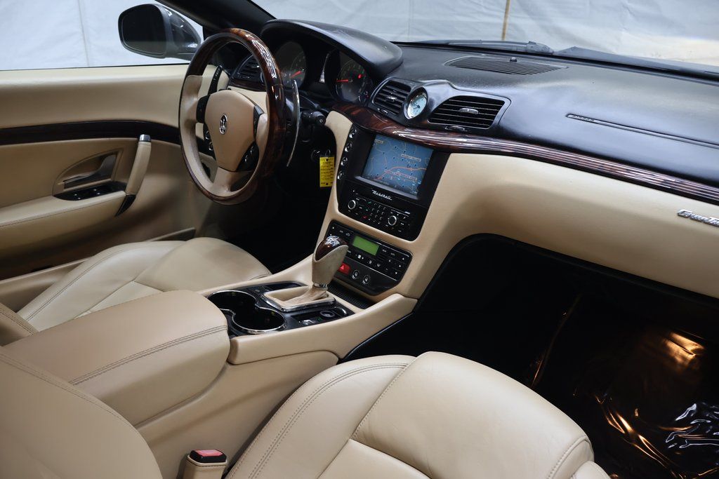 2015 Maserati GranTurismo Base - Photo 11