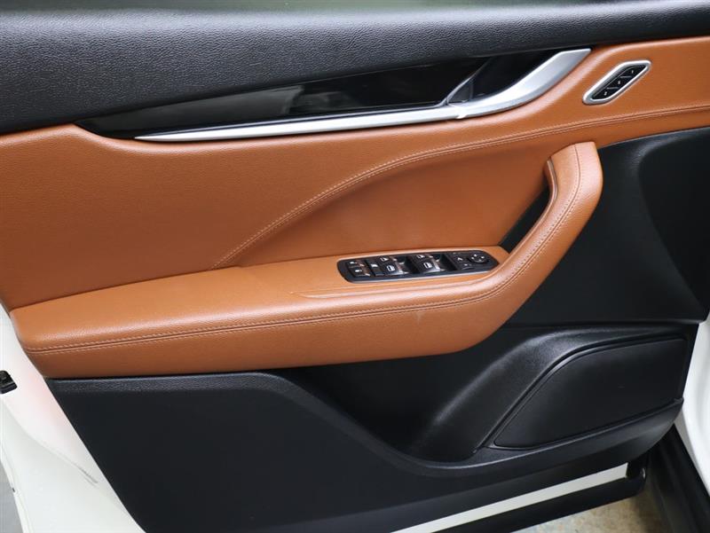 2018 MASERATI LEVANTE 