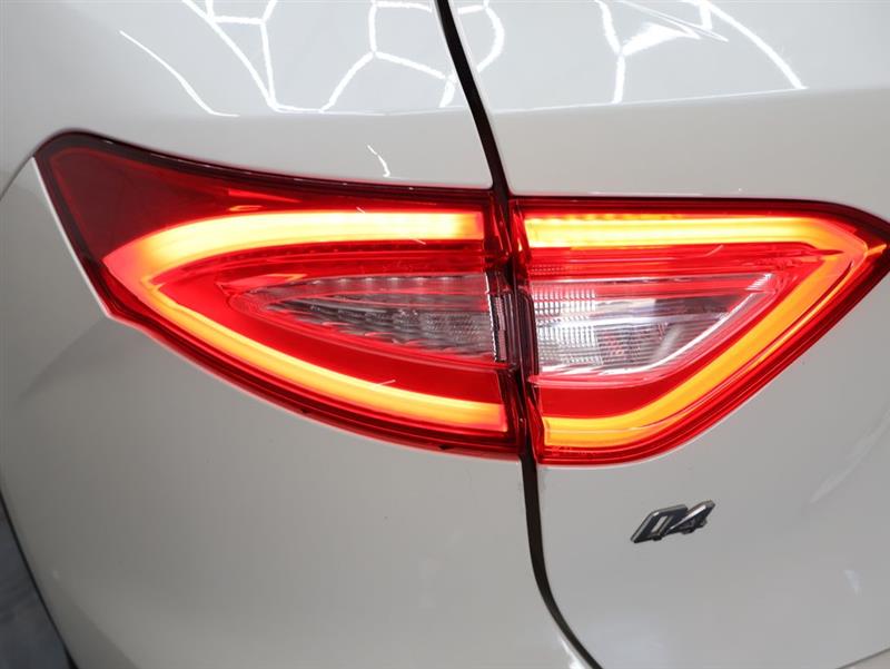 2018 MASERATI LEVANTE 
