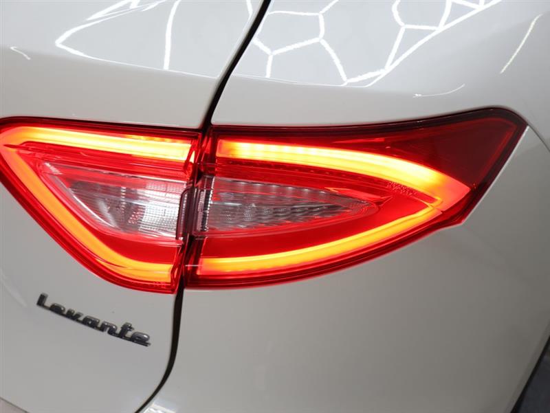 2018 MASERATI LEVANTE 