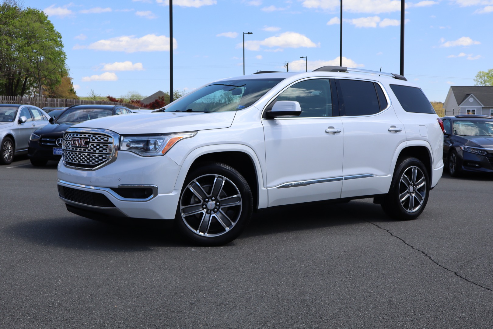 2019 GMC Acadia Denali AWD's photo