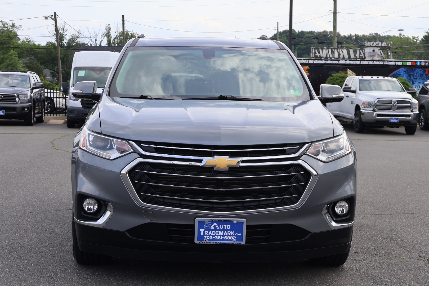 2020 Chevrolet Traverse 1LT - Photo 2