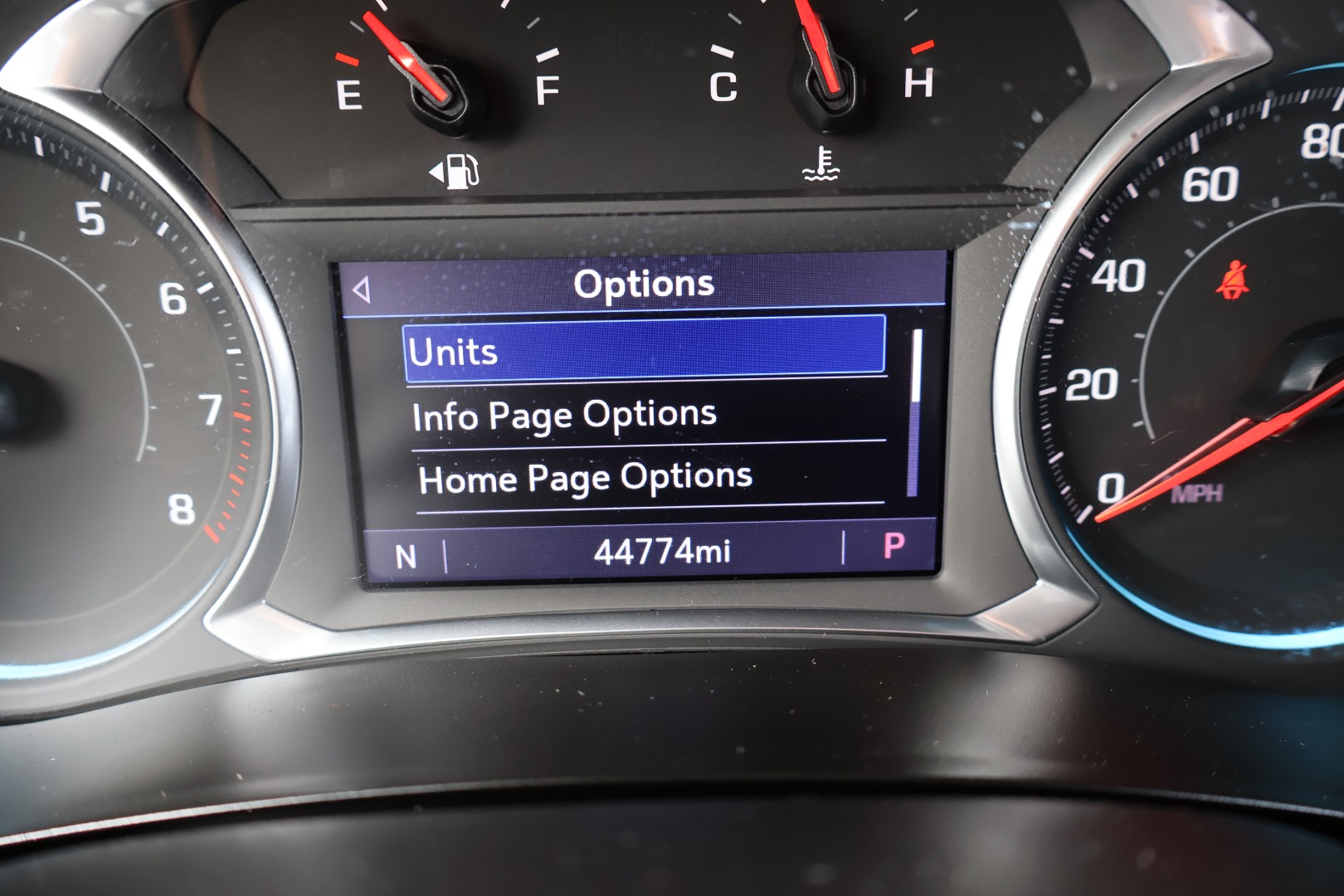 2020 Chevrolet Traverse 1LT - Photo 25