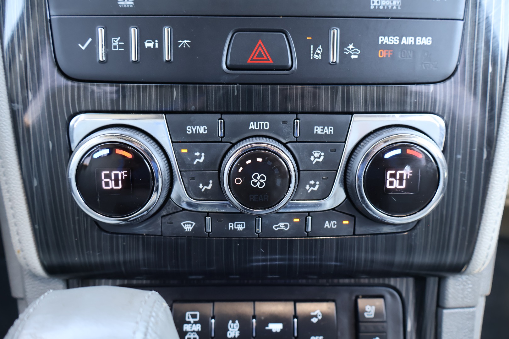 2016 Chevrolet Traverse LTZ - Photo 21