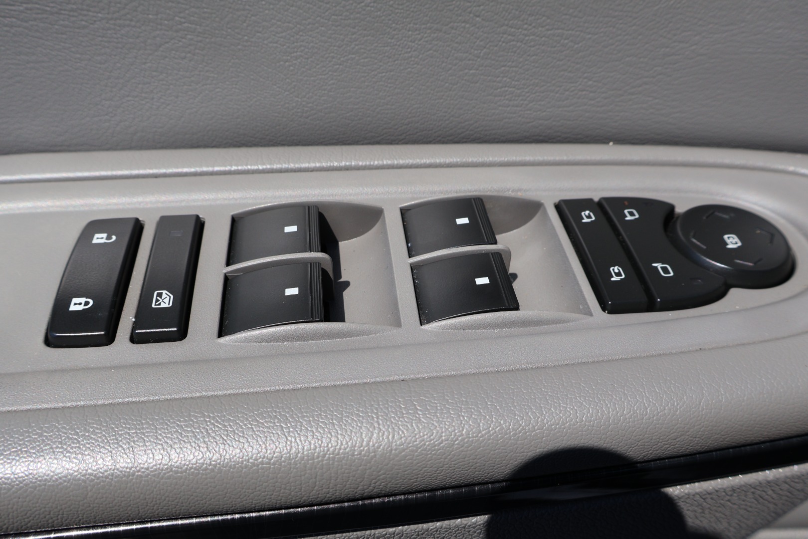 2016 Chevrolet Traverse LTZ - Photo 28