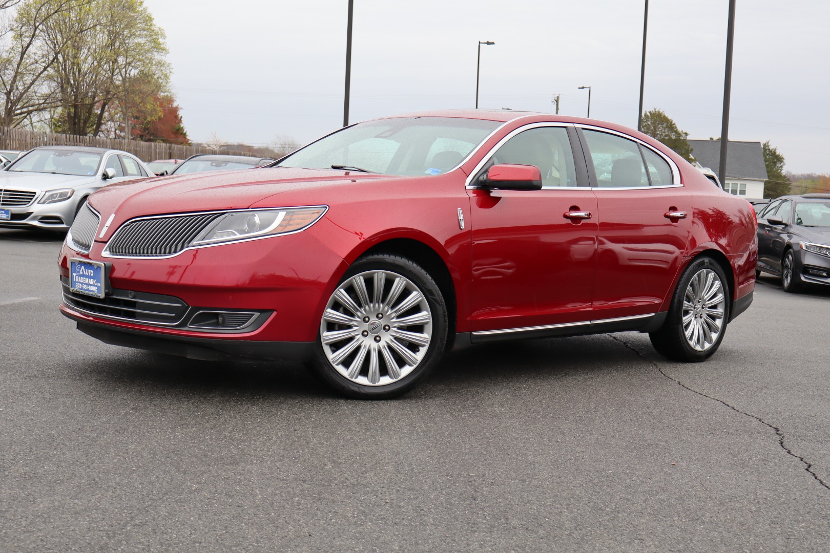 2015 Lincoln MKS AWD's photo