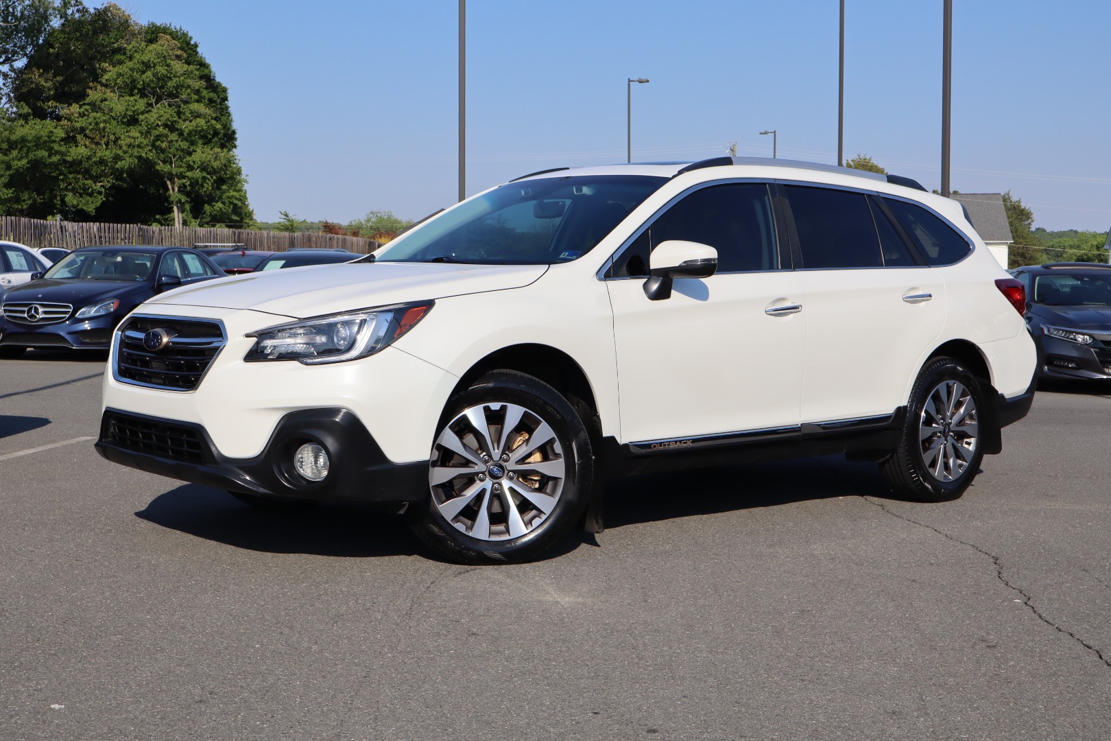 2018 Subaru Outback 2.5i Touring's photo