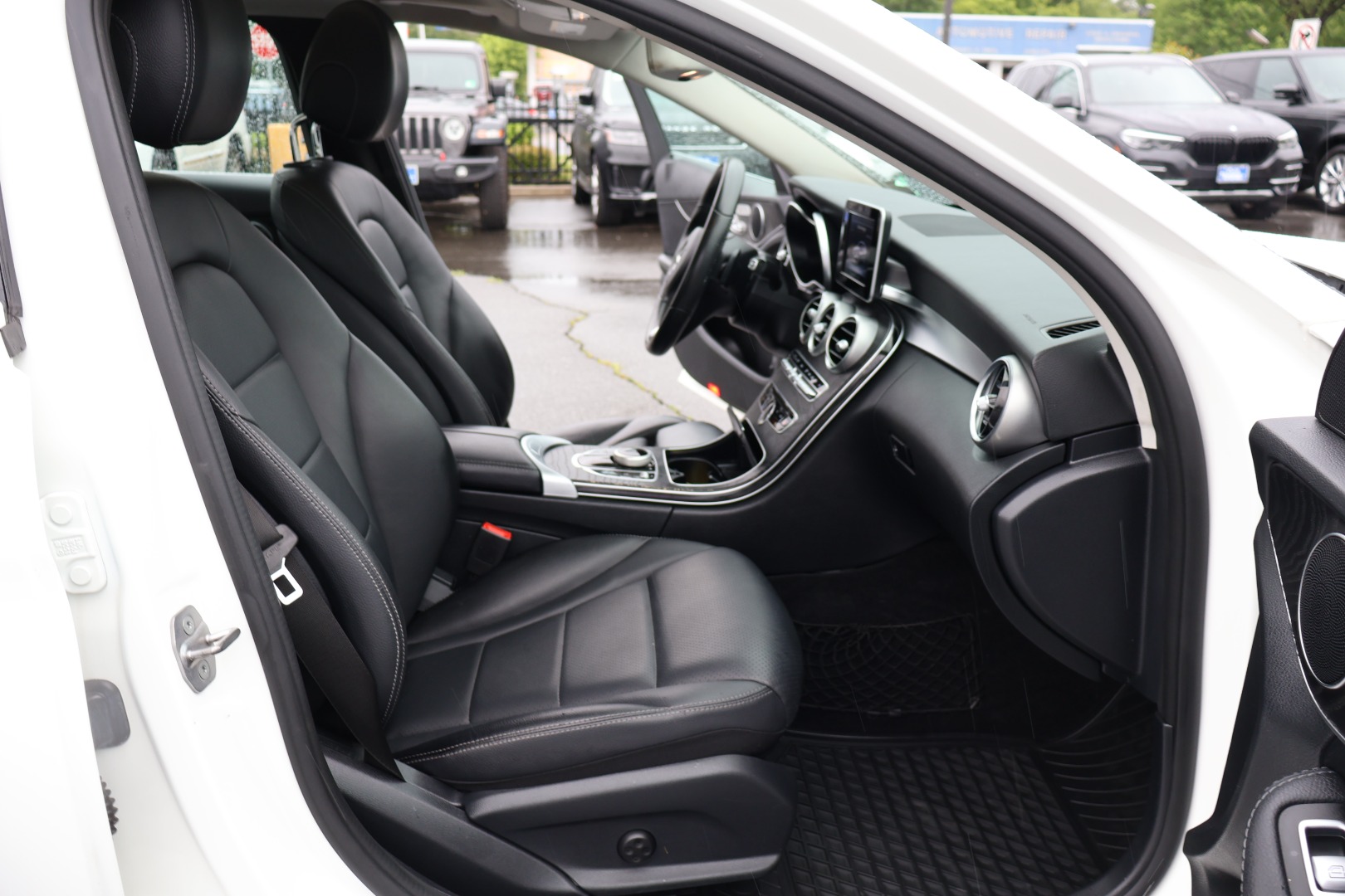 2017 Mercedes-Benz C-Class C300 - Photo 16