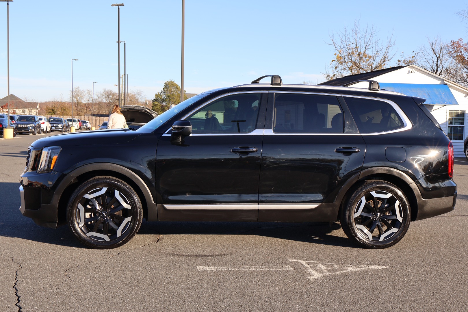 2023 Kia Telluride S - Photo 4
