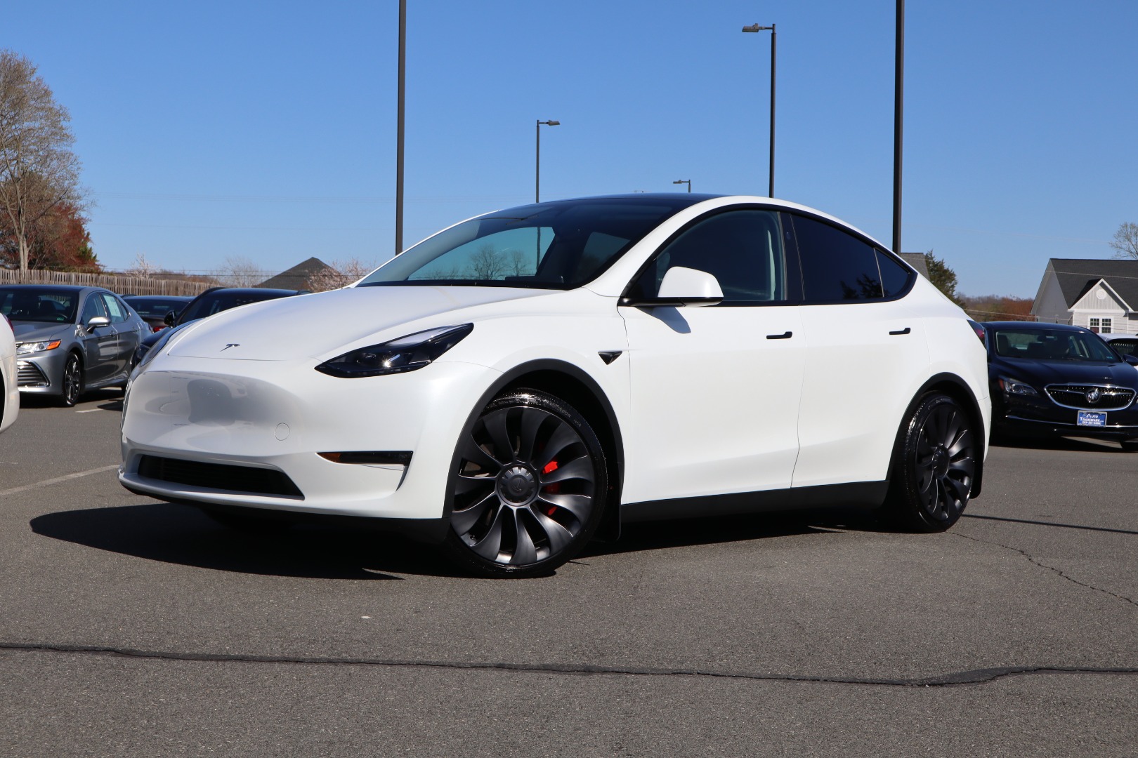 2025 Tesla Model Y Performance Dual Motor All-Wheel Drive's photo