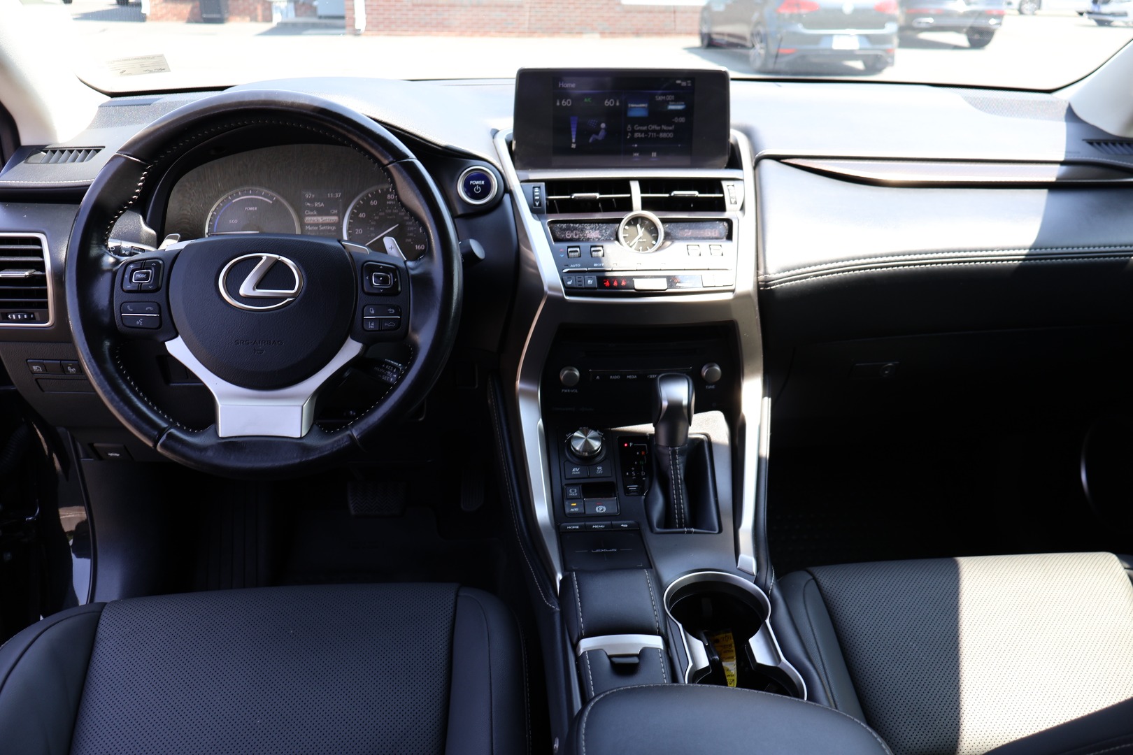 2020 Lexus NX Hybrid 300h - Photo 18