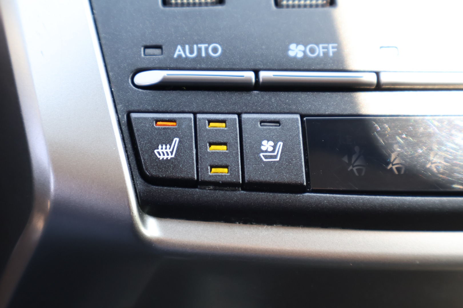 2020 Lexus NX Hybrid 300h - Photo 30